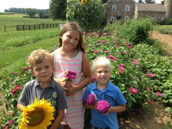 Kings kids with flowers